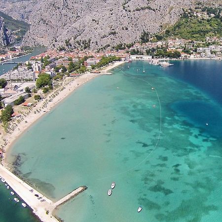 Apartments By The Sea Omis - 15485 Exterior photo